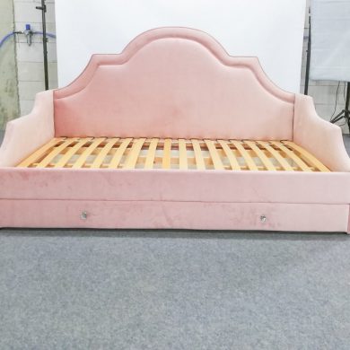 Łóżko tapicerowane Princess do pokoju dziecięcego | myMODULO.pl