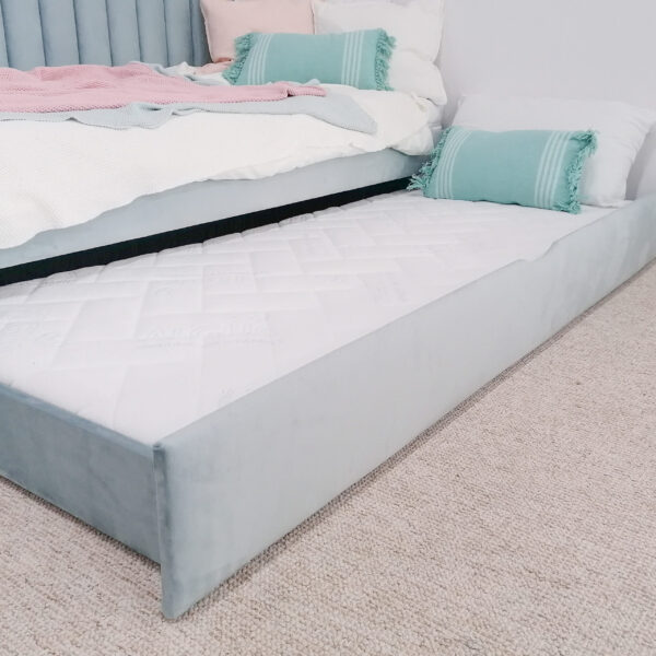 łóżko tapicerowane dla dziecka